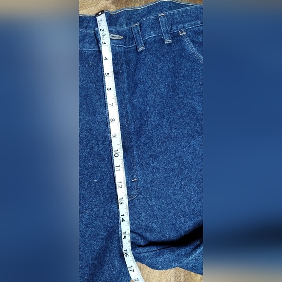 Wrangler Men's Deep Blue Relaxed Jeans - Picture 5 of 10